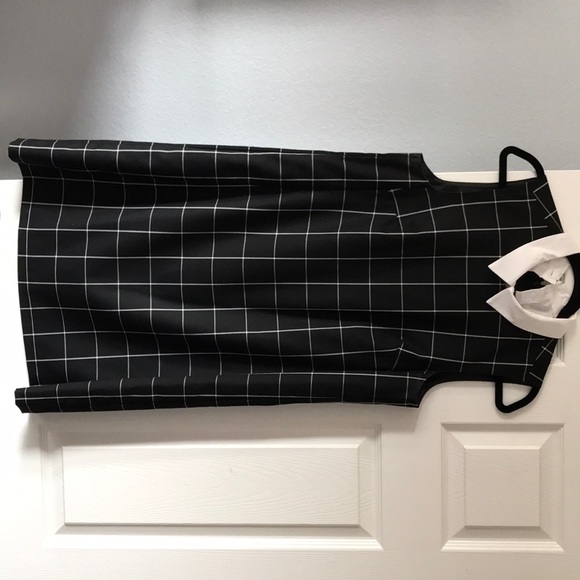 SUPER SALE! Black and white dress - Picture 3 of 6